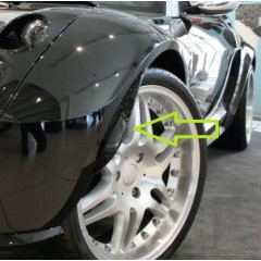 Nieuwe Smart Roadster Brabus Flap Top Section Voorste wielkastverbreder klaar om te worden gespoten