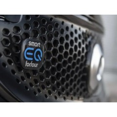 smart EQ Logo / Emblem / Plakette für den Frontgrill des smart fortwo forfour 453 2