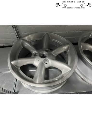 Conjunto completo de rodas de liga leve Runline Smart Roadster 452 de 17 polegadas reformadas em estoque!