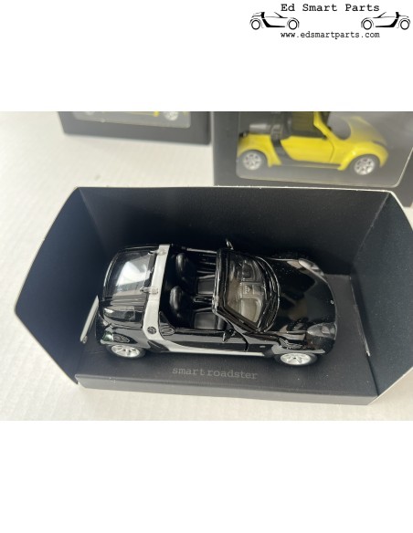 Pullback smart roadster coupé 1:33 star jack black/silver SMARTWARE