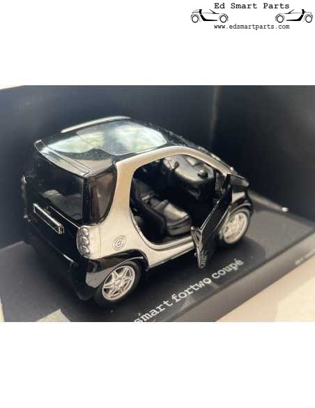 Pullback Smart Fortwo Coupé 1:33 Jack schwarz/silber SMARTWARE