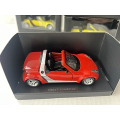 Pullback smart roadster 1:33 phat red/silver SMARTWARE 2