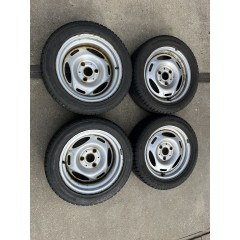 Jeu de jantes en acier Smart Roadster 15 pouces avec pneus hiver 6 mm