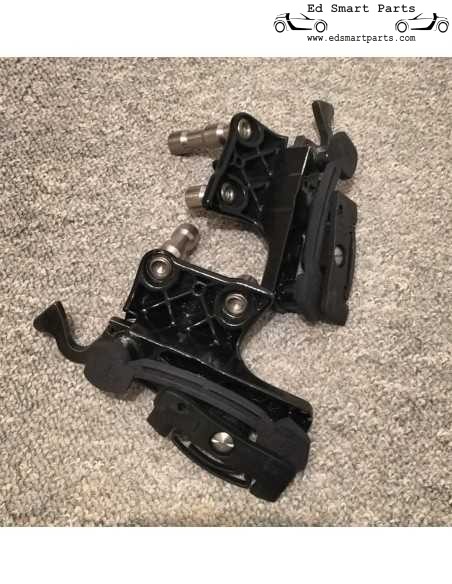 Smart Roadster Front Roof Catch set - left and right Q0014825V002000000