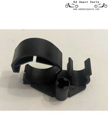 support / support pour conduite de vide et faisceau de câbles principal smart roadster 452