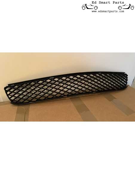 Calandre avant de la Smart Roadster 452