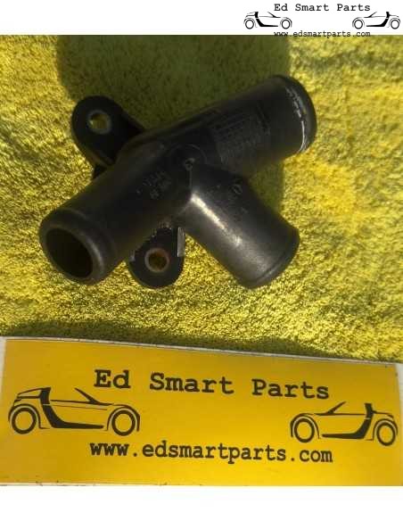 Smart Roadster 452 e FORTWO 450 0,7l Flange de água de resfriamento A1602000156