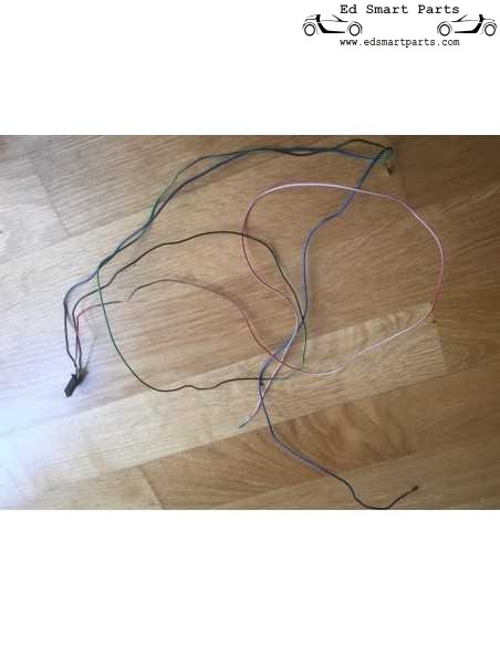 Pluggable wireset to retrofit OEM cruise control