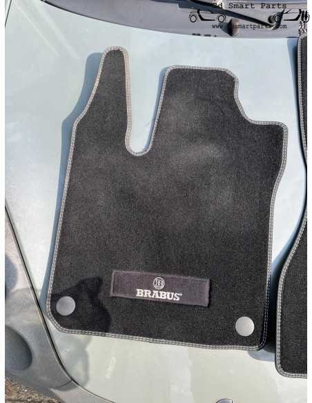 Alfombrillas de terciopelo Smart 453 FORTWO FORFOUR BRABUS de segunda mano con costura en color plata negra