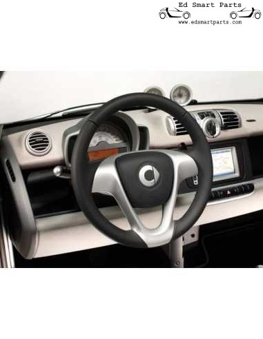 volant sport en cuir Smart ForTwo 451 d'occasion avec fonction palettes de changement de vitesse