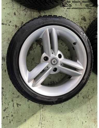 Juego de ruedas Spikeline de 16 pulgadas Smart Roadster usado