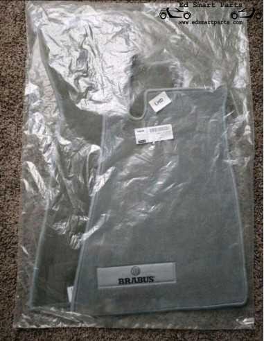 Jeu neuf de tapis de sol d'origine BRABUS en velours gris pour Smart Roadster (conduite à gauche)