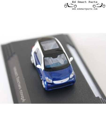 Busch Smart 453 Fortwo Coupe white / midnight blue Model Car 1:87