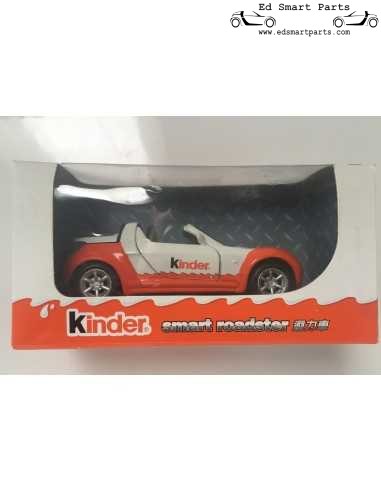 Maisto smart roadster Ferrero Kinder Chocolat gelimiteerde editie model 1/43