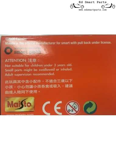 Maisto smart roadster Ferrero Kinder Chocolat gelimiteerde editie model 1/43