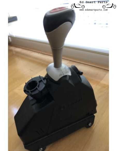 Smart Roadster Finale Edition SE drive with start button