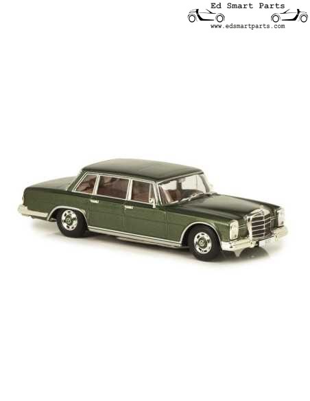 Mercedes-Benz Colecionável Mercedes Benz 600 (W100) Verde Metálico Escala 1:43