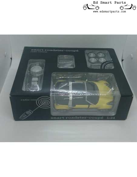 NIKKO R/C Smart Roadster Shine - Yellow 1:24 Scale
