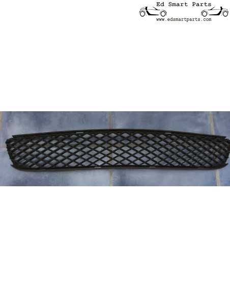 Calandre avant de la Smart Roadster 452