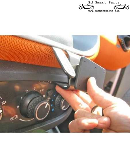 SMART FORFOUR/ FORTWO 453 HOEKIGE TELEFOONBEVESTIGINGSCLIP